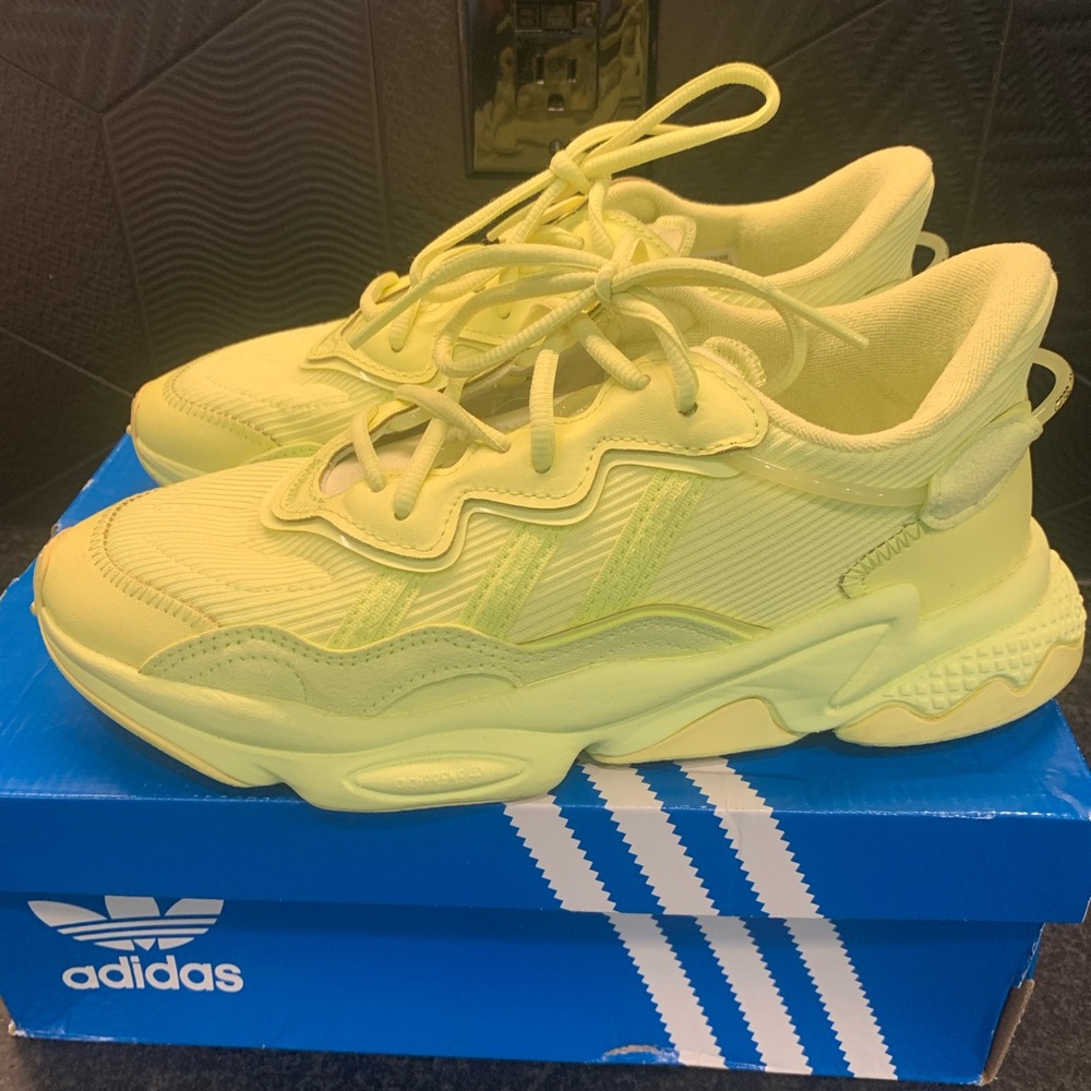 Adidas Ozweego green